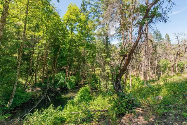 a view of a bench in the balcony