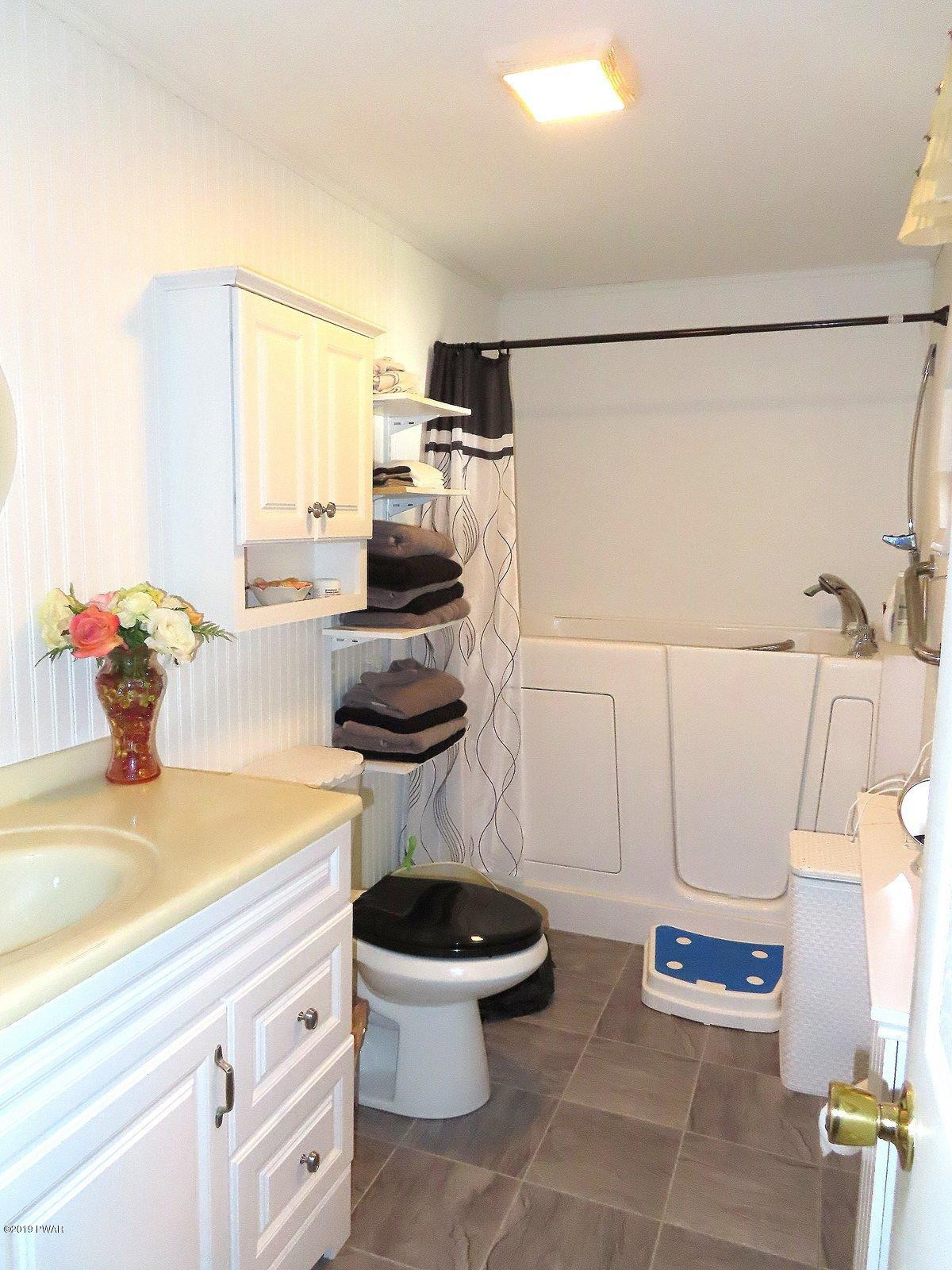 55 Ferris Road Hawley, PA 18428 - Photo 26 of 49