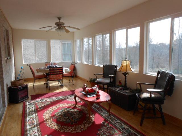 1104 Promise Land Road Charlotte, TN 37036 - Photo 19 of 20 Florida room