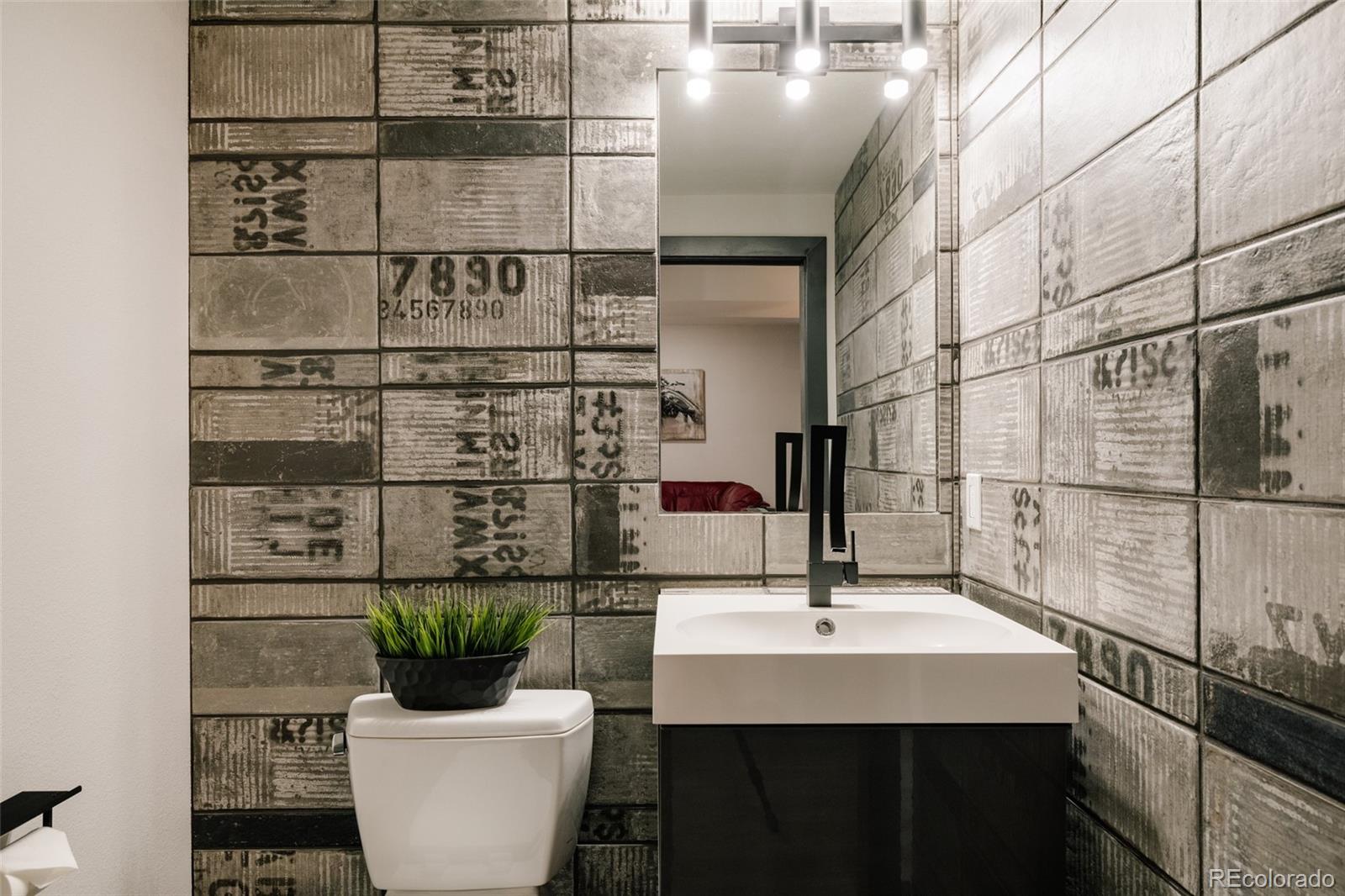 6059 Boston Street Denver, CO 80238 - Photo 27 of 50