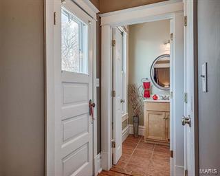 60 East Jackson Road Webster Groves, MO 63119 - Photo 34 of 42