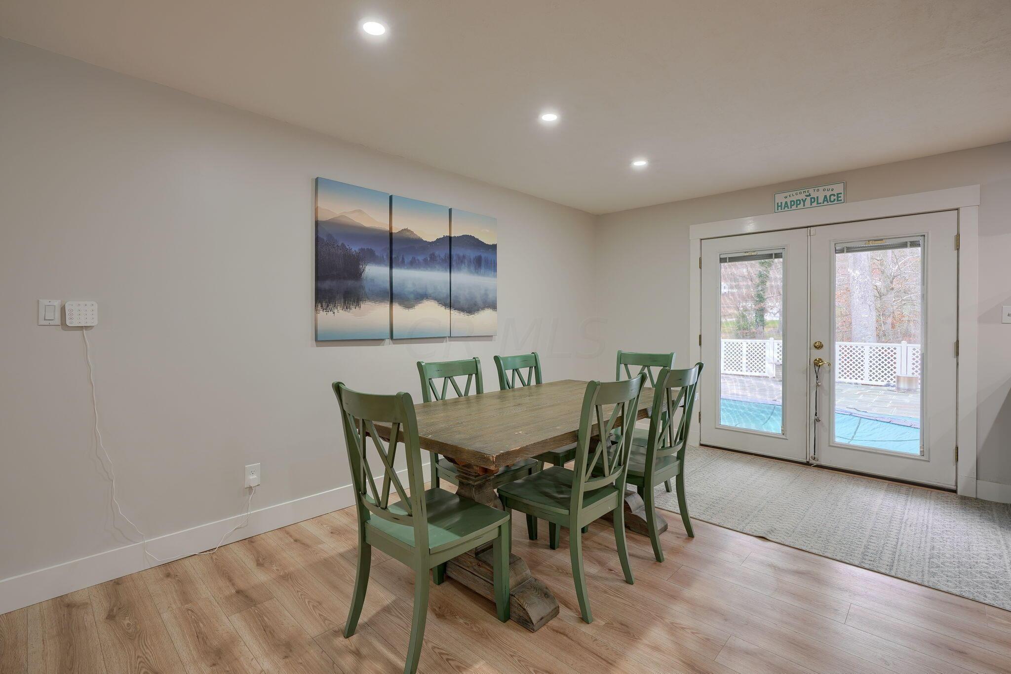 665 Vallery Road Waverly, OH 45690 - Photo 19 of 54 11. Dining Area (1)