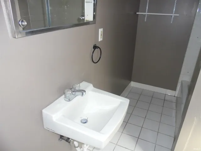 $1,200 | 1709 Tecumseh Street, Fort Wayne, IN 46805