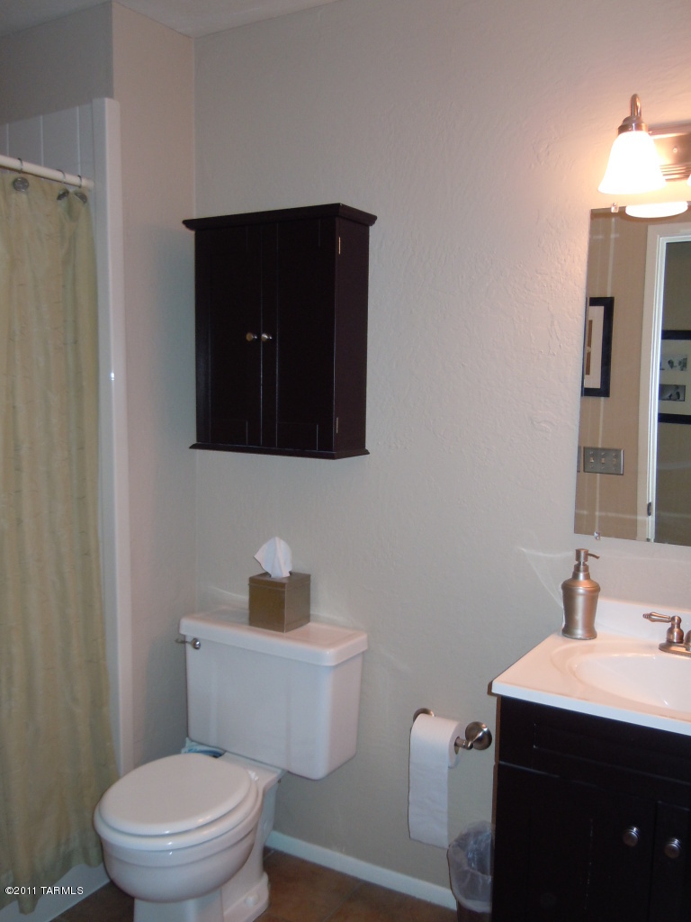 3750 North Country Club Road, Unit 3 Tucson, AZ 85716 - Photo 8 of 13