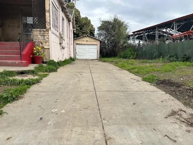 an empty room with closet