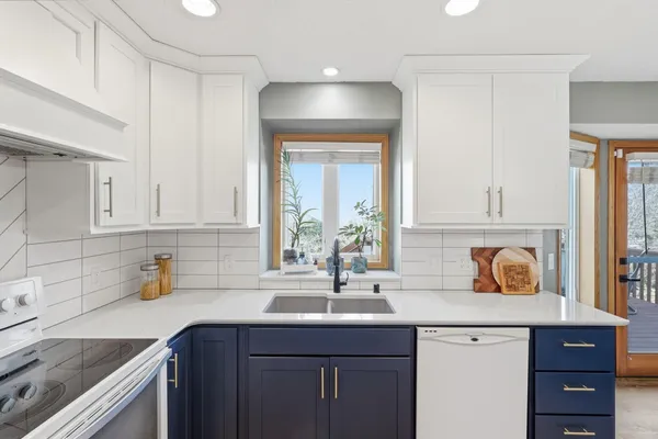$575,000 | 14125 Crocus Way, Rosemount, MN 55068