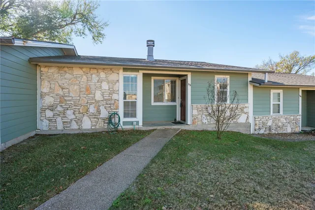 $174,900 | 2800 Longmire Drive, Unit 33, College Station, TX 77845