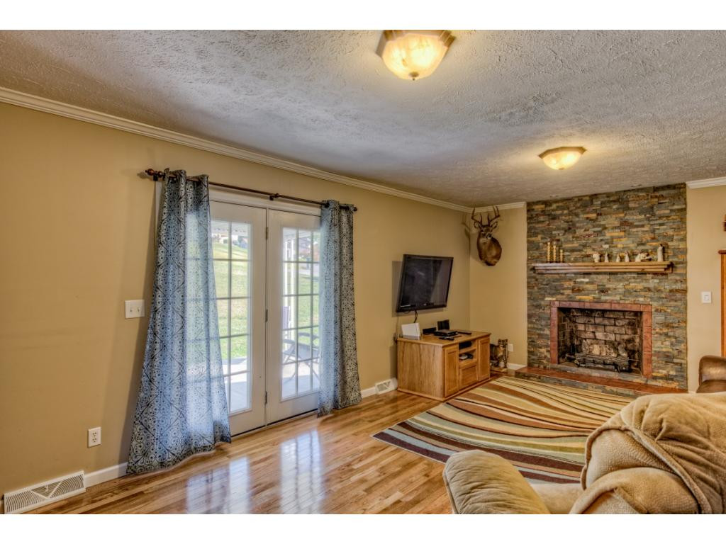 135 Freedom Road Bristol, VA 24201 - Photo 12 of 24 Photo 12