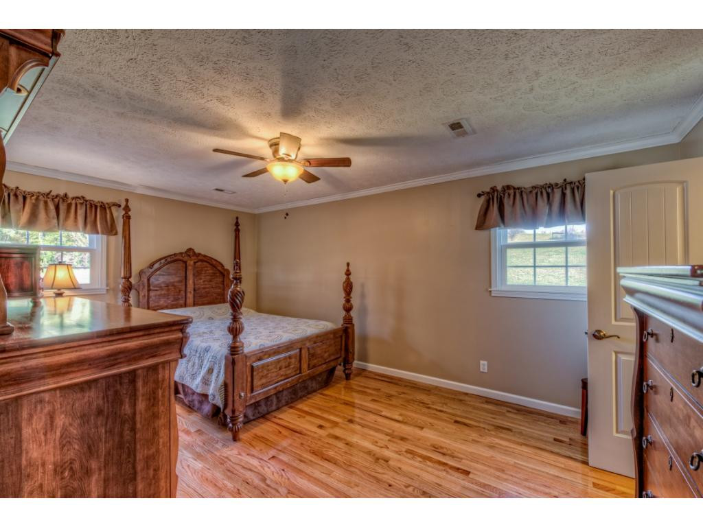 135 Freedom Road Bristol, VA 24201 - Photo 17 of 24 Photo 17