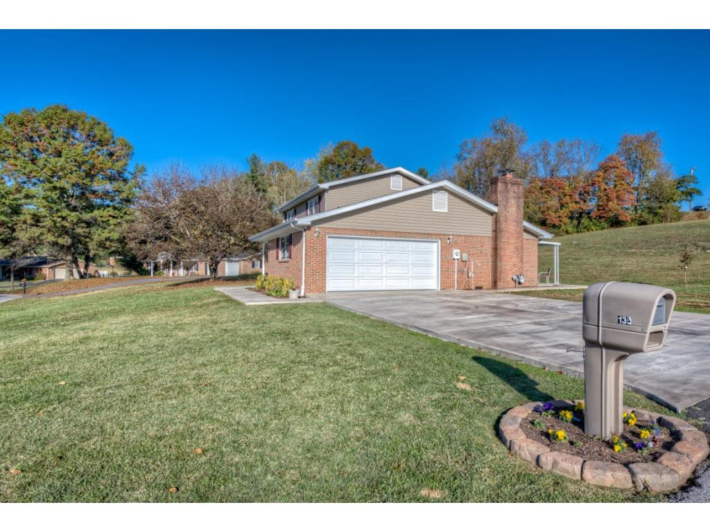 135 Freedom Road Bristol, VA 24201 - Photo 2 of 24 Photo 2