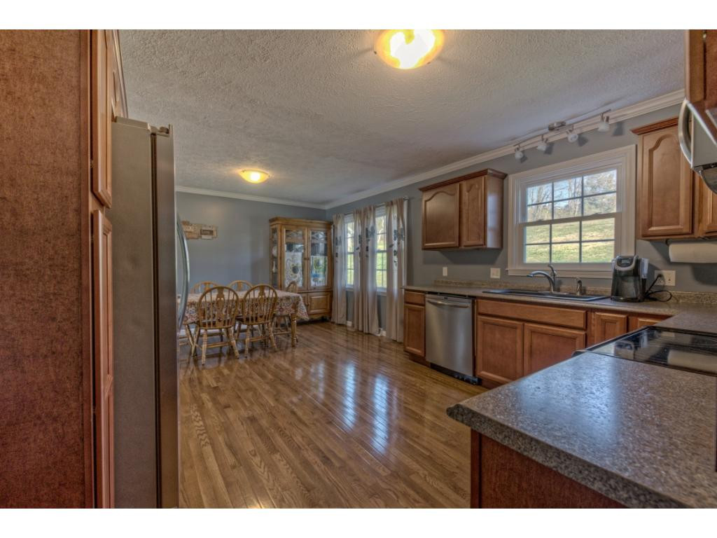 135 Freedom Road Bristol, VA 24201 - Photo 10 of 24 Photo 10