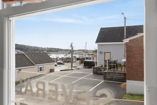 $1,475,000 | 37 Townsend Avenue, Boothbay Harbor, ME 04538