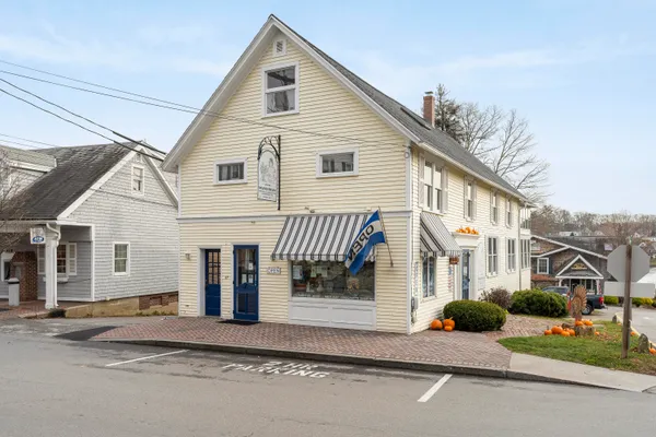 $1,475,000 | 37 Townsend Avenue, Boothbay Harbor, ME 04538