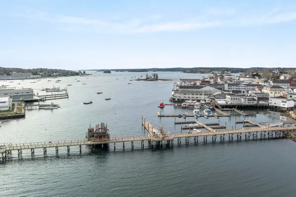 $1,475,000 | 37 Townsend Avenue, Boothbay Harbor, ME 04538