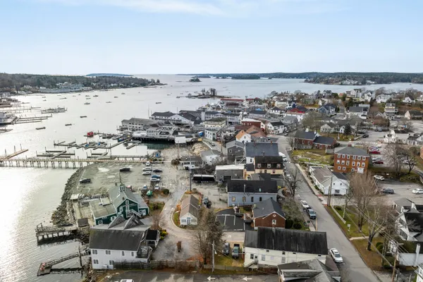 $1,475,000 | 37 Townsend Avenue, Boothbay Harbor, ME 04538