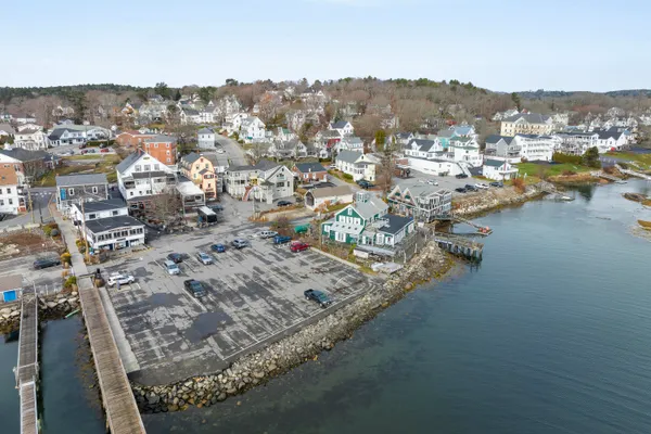 $1,475,000 | 37 Townsend Avenue, Boothbay Harbor, ME 04538