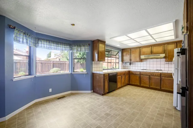 $1,888,000 | 6044 Crossview Circle, San Jose, CA 95120