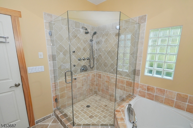 1700 Westover Road Linden, NJ 07036 - Photo 11 of 36 Gallery Image 11