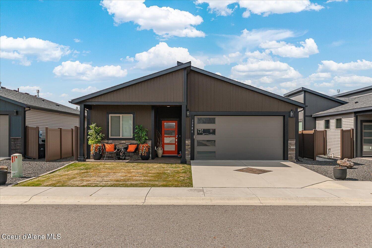 01-13986 Rainier Loop 01