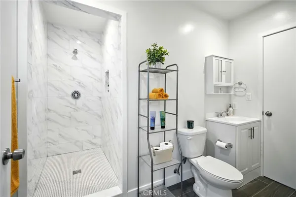 $1,800 | 9221 Swinton Avenue, North Hills, CA 91343