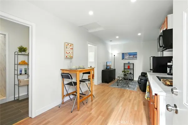 $1,800 | 9221 Swinton Avenue, North Hills, CA 91343