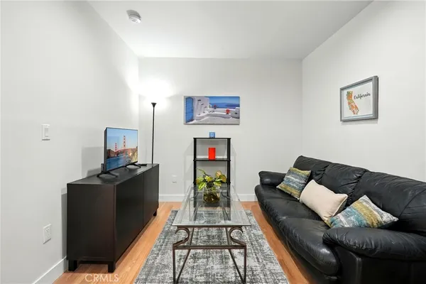 $1,800 | 9221 Swinton Avenue, North Hills, CA 91343