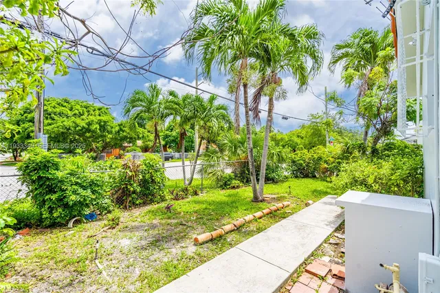 a view of a bird bath