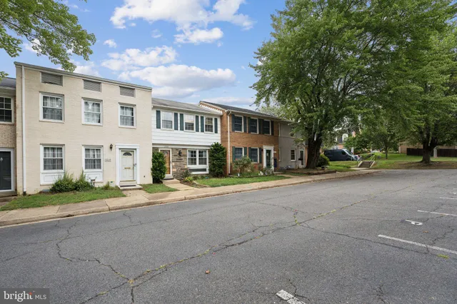 a view of outdoor space with garden view and sitting space