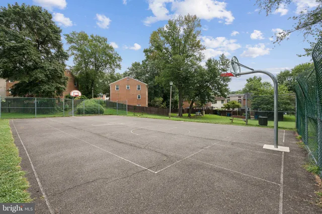 $3,000 | 8406 Thompson Road, Annandale, VA 22003