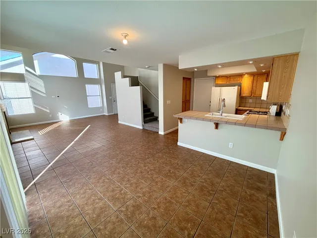 $1,795 | 5239 Green Forest Way, Las Vegas, NV 89118