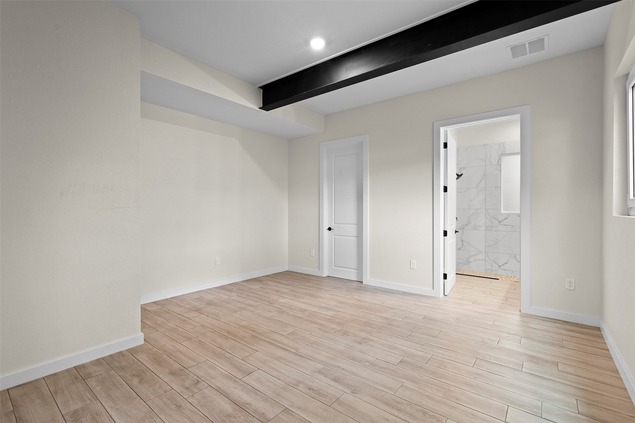 3613 Munson Street Austin, TX 78721 - Photo 18 of 36