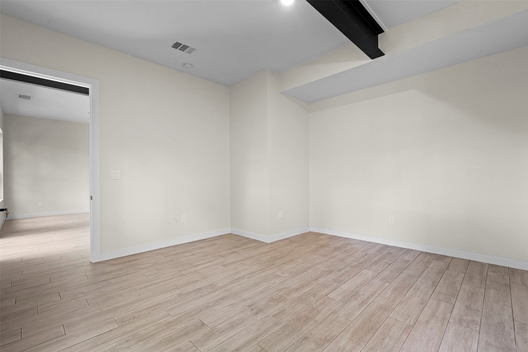 3613 Munson Street Austin, TX 78721 - Photo 19 of 36