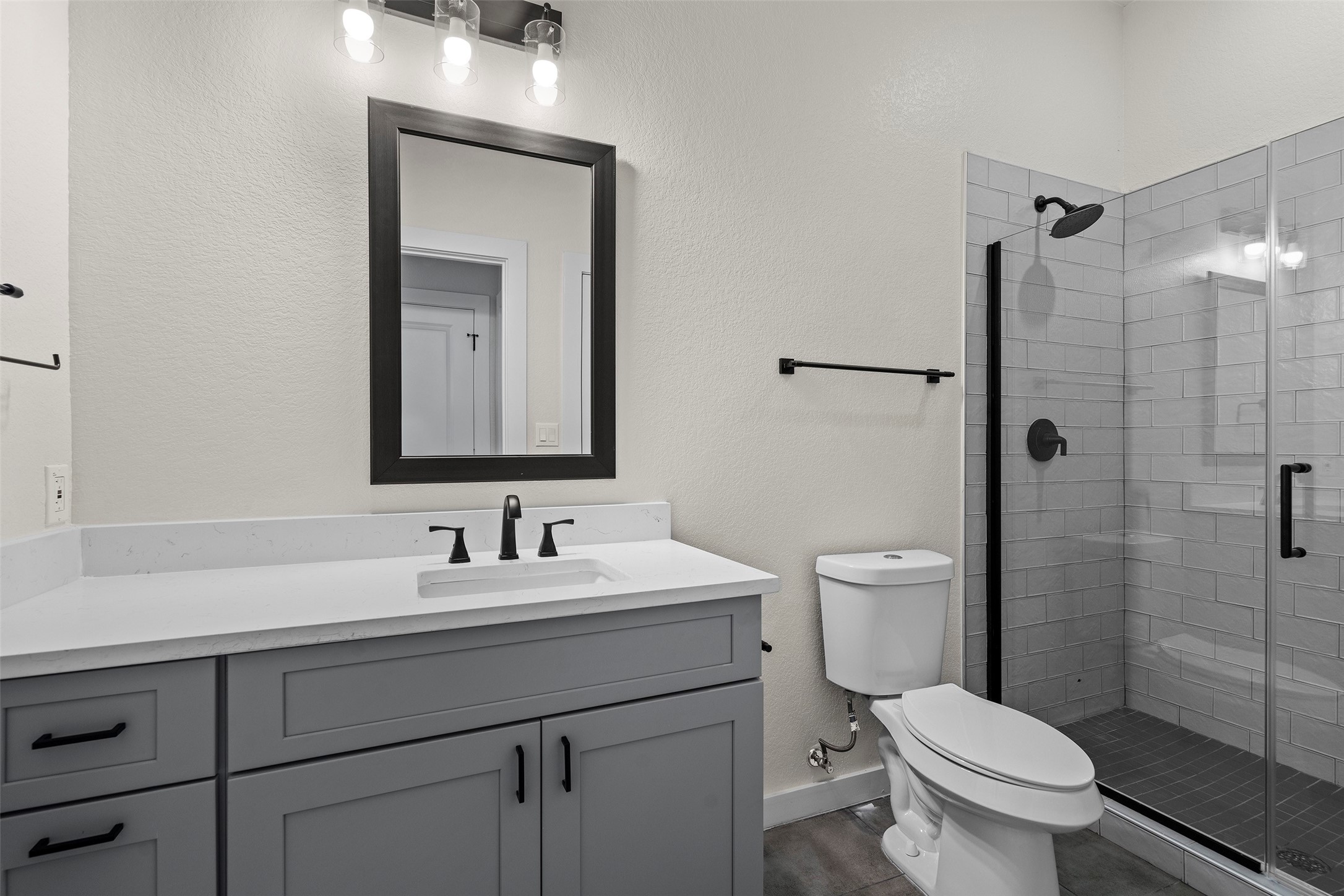 3613 Munson Street Austin, TX 78721 - Photo 29 of 36