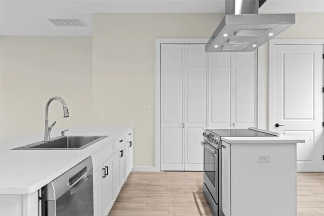 $719,000 | 3613 Munson Street, Austin, TX 78721