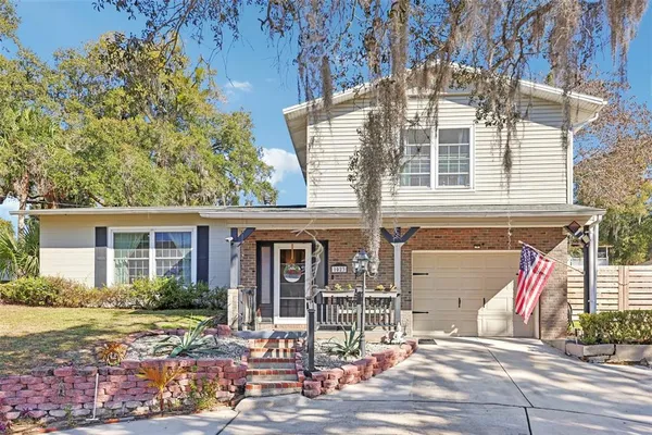 $359,000 | 1023 South Morningside Drive, Eustis, FL 32726