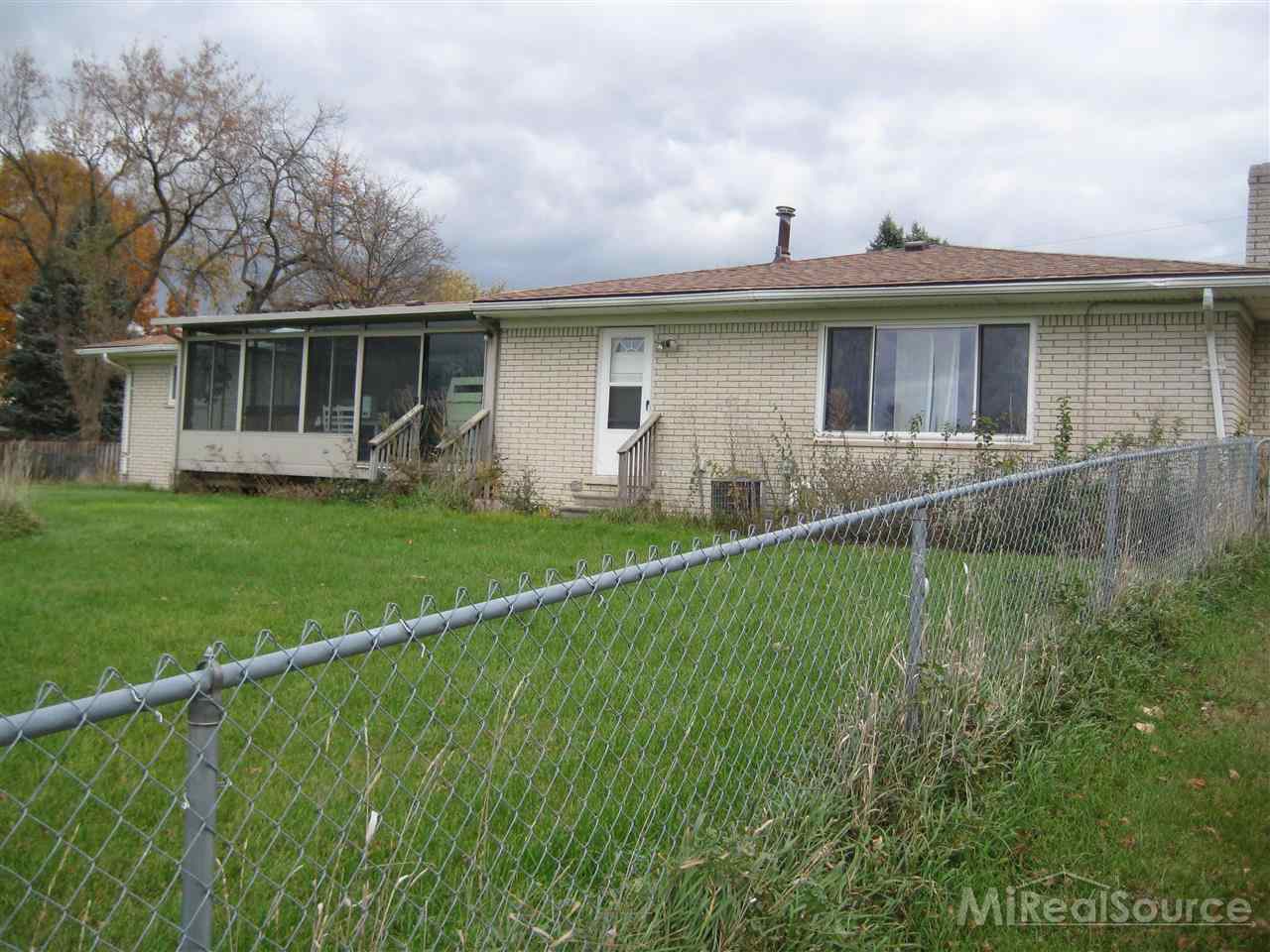 48115 Fairchild Road Macomb, MI 48042 - Photo 2 of 5 Back View
