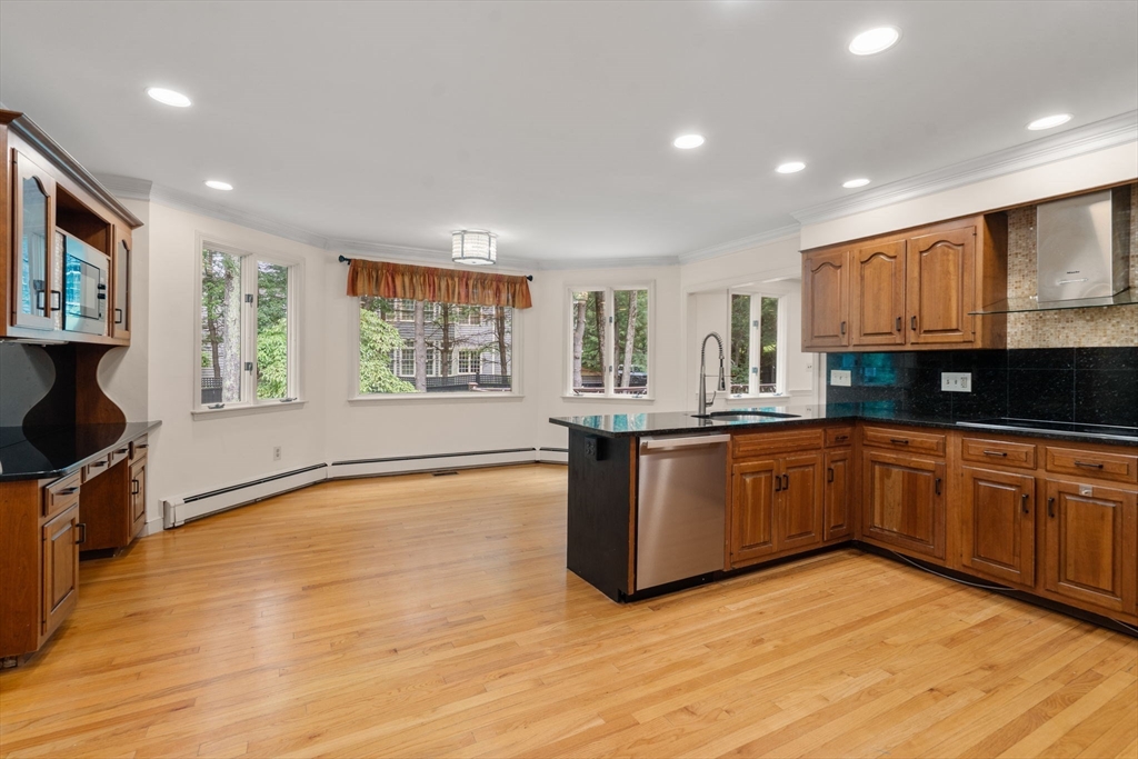 23 Bellevue Road Wellesley, MA 02481 - Photo 31 of 36