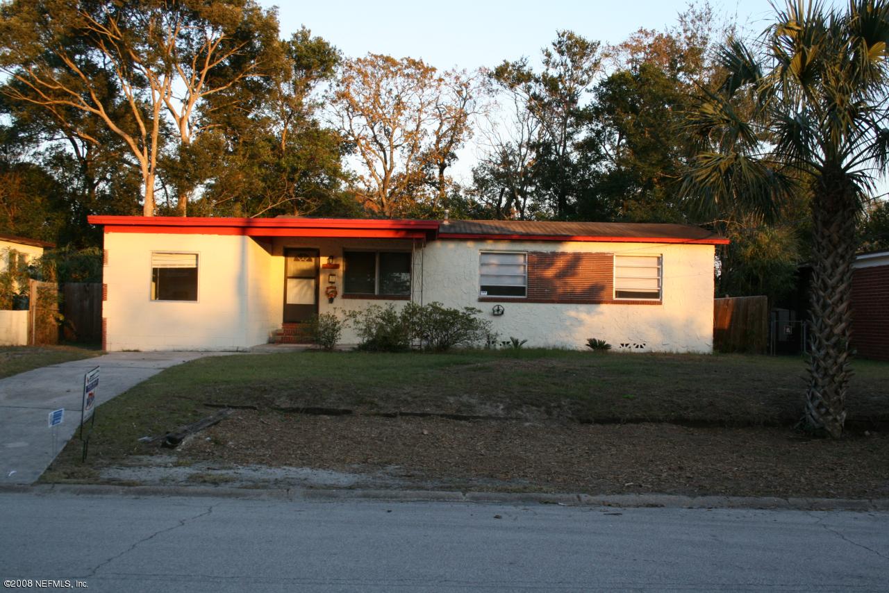 2705 Lorna Road Jacksonville, FL 32211 - Photo 18 of 18 a front view of a house with garden