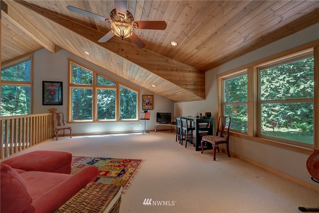 447 Koontz Road Oak Harbor, WA 98277 - Photo 11 of 19