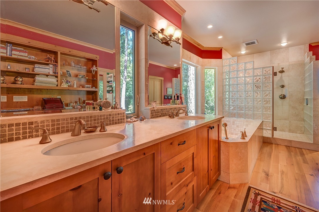 447 Koontz Road Oak Harbor, WA 98277 - Photo 9 of 19