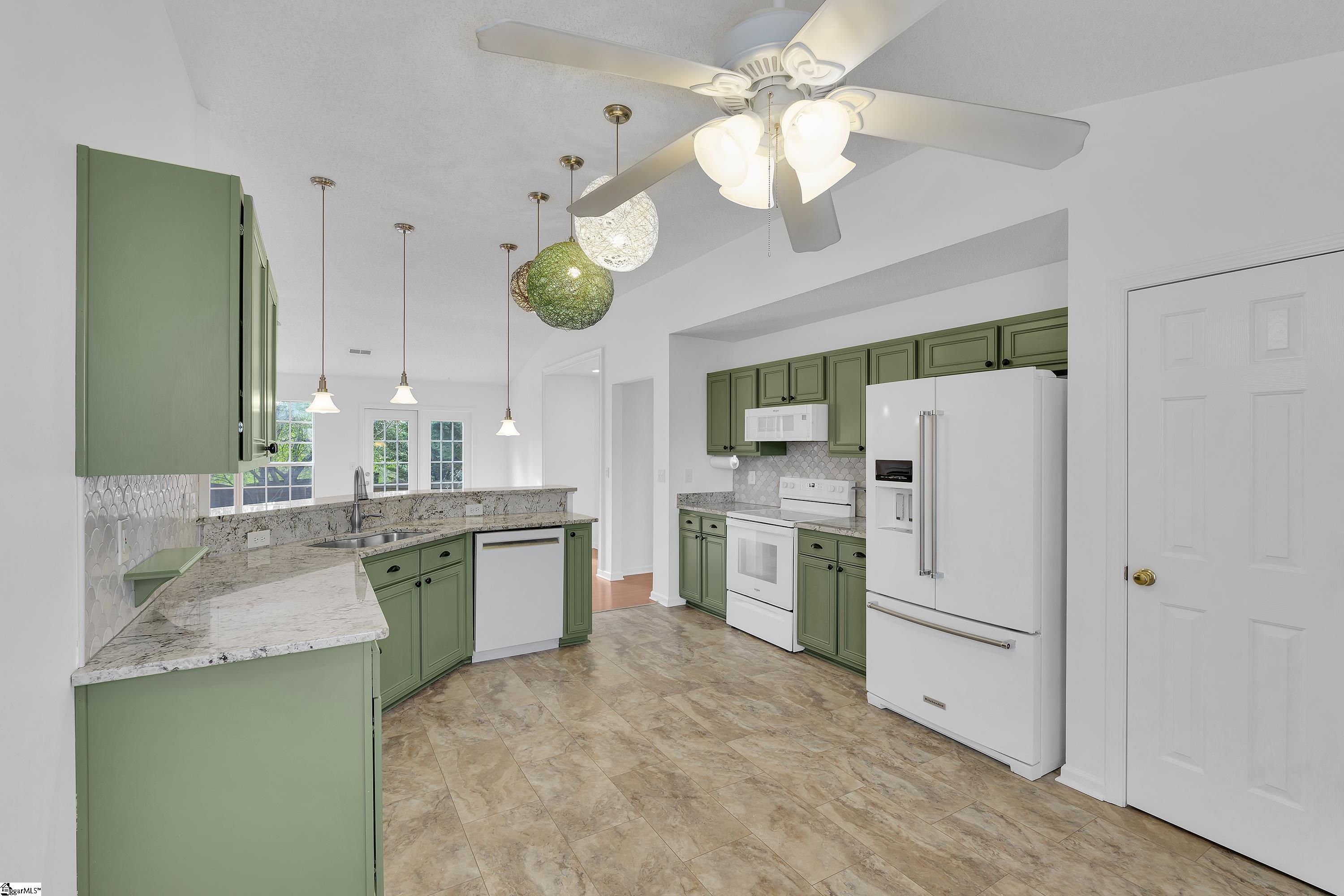 6 Buzzell Court Simpsonville, SC 29681 - Photo 11 of 28