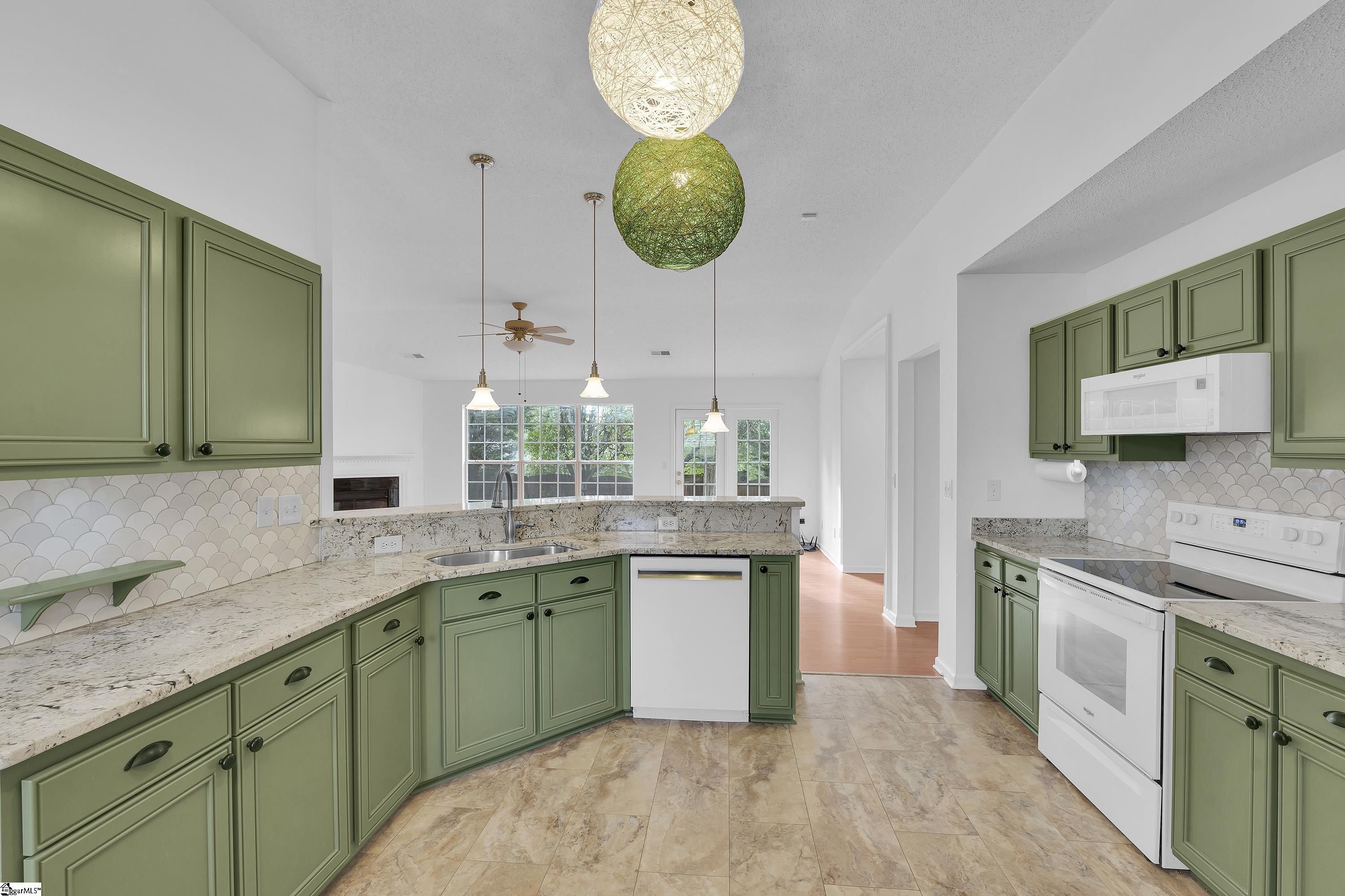 6 Buzzell Court Simpsonville, SC 29681 - Photo 12 of 28