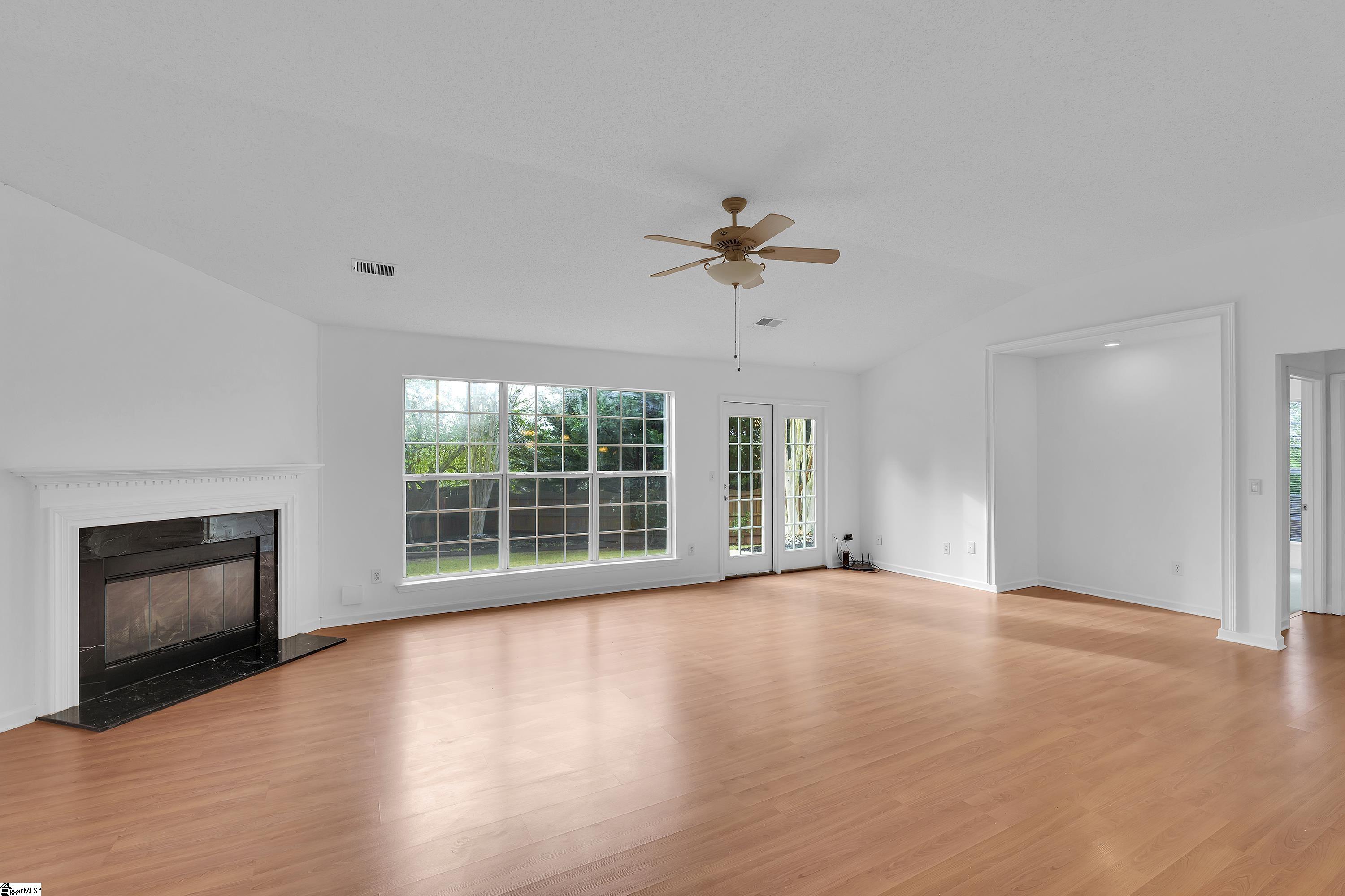 6 Buzzell Court Simpsonville, SC 29681 - Photo 4 of 28