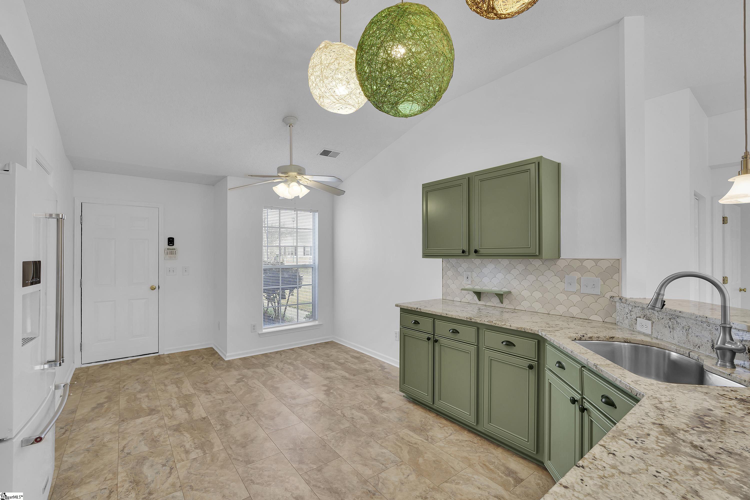 6 Buzzell Court Simpsonville, SC 29681 - Photo 10 of 28