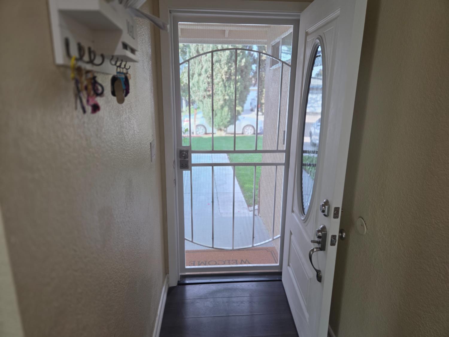 1404 Solar Avenue Modesto, CA 95351 - Photo 11 of 28