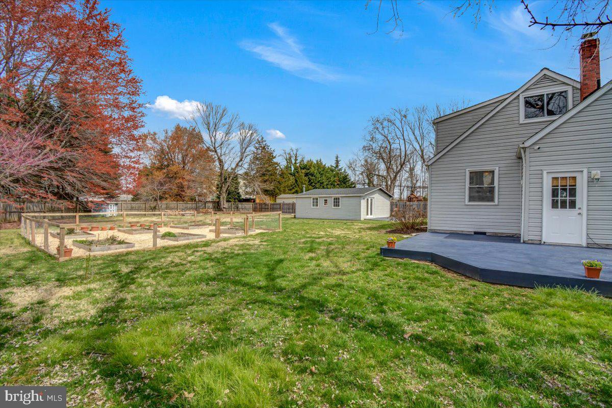 4 Steuart Lane Edgewater, MD 21037 - Photo 29 of 41 Fully fenced in back yard!