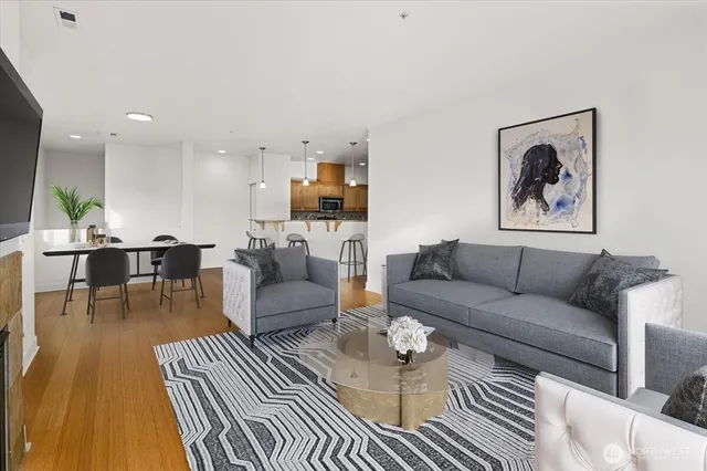 $575,000 | 19102 20th Drive Southeast, Unit B206, Bothell, WA 98012