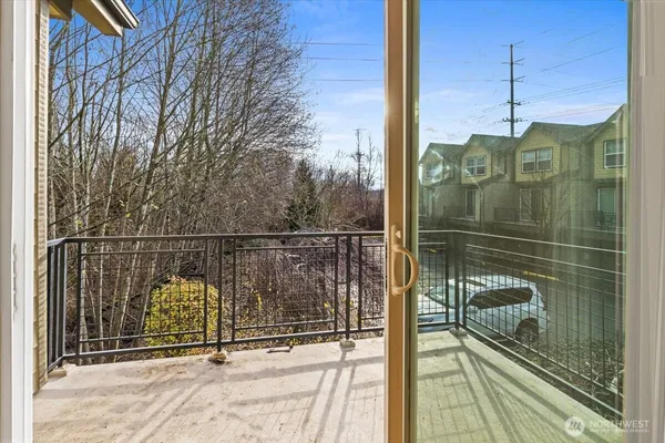 $569,999 | 19102 20th Drive Southeast, Unit B206, Bothell, WA 98012