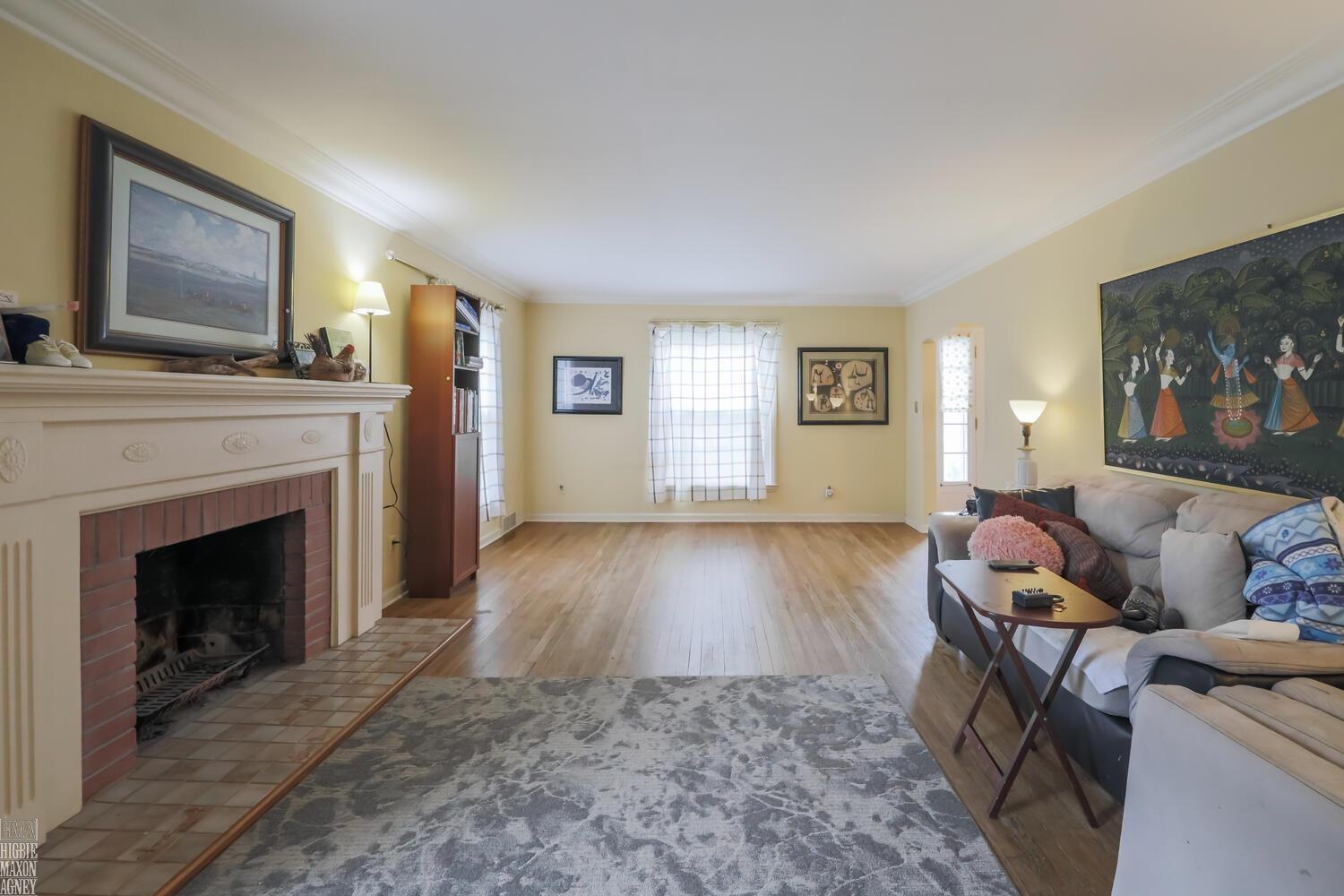 1303 Devonshire Road Grosse Pointe Park, MI 48230 - Photo 8 of 20