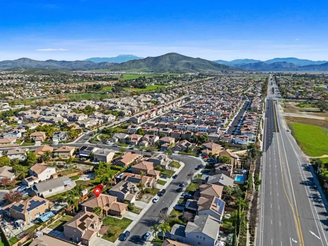 $739,000 | 31692 Pompei Lane, Winchester, CA 92596